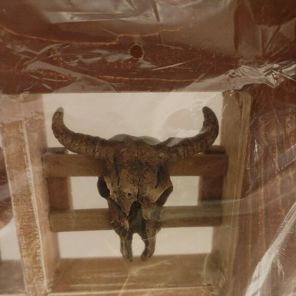 Western Shadowbox 10x10. 4 Windows - Picture 4 of 10